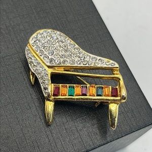 Golden Multi Crystal Piano Brooch Pin Music Grand 1.25"